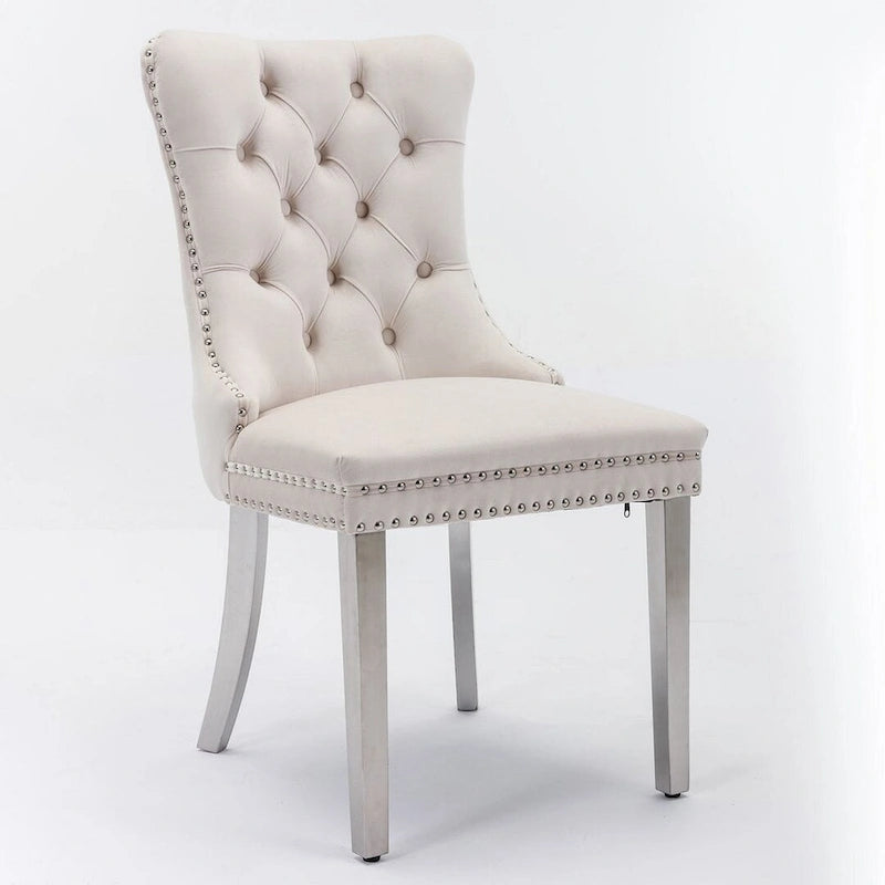 Chaise de salle à manger capitonnée en velours avec pieds en bois cloutés