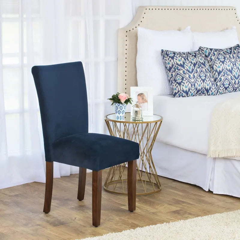 Chaise de salle à manger Parsons classique en velours bleu marine foncé avec pieds en noyer