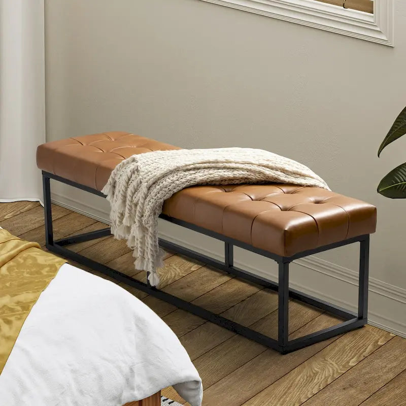 Banc de chambre à coucher classique capitonné en cuir véritable avec base en métal