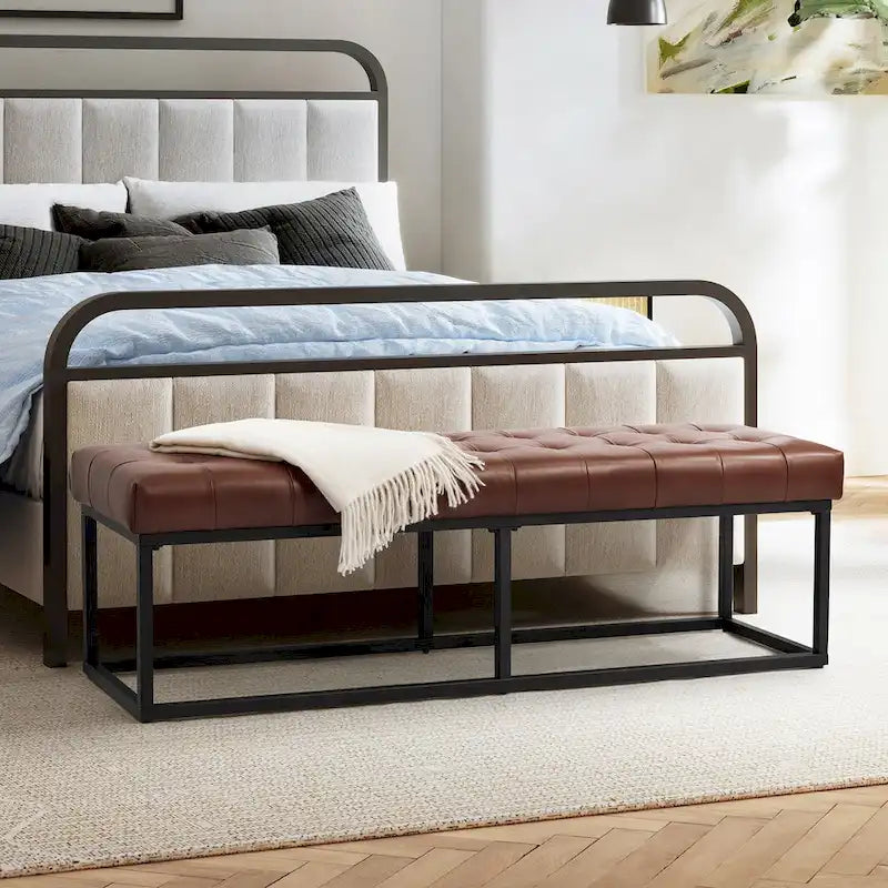 Banc de chambre à coucher classique capitonné en cuir véritable avec base en métal