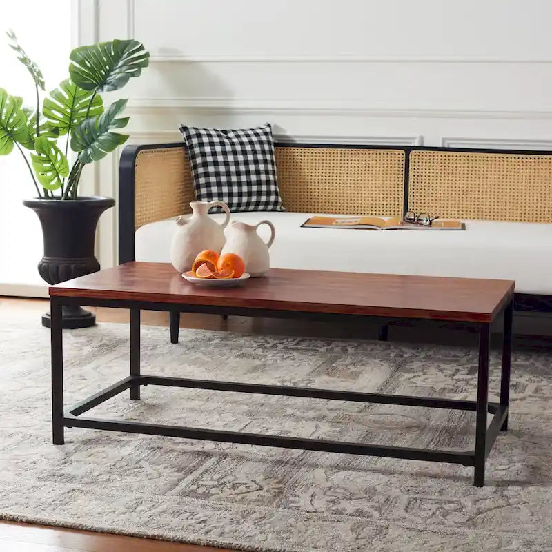 Table basse industrielle en bois recyclé avec cadre en métal noir