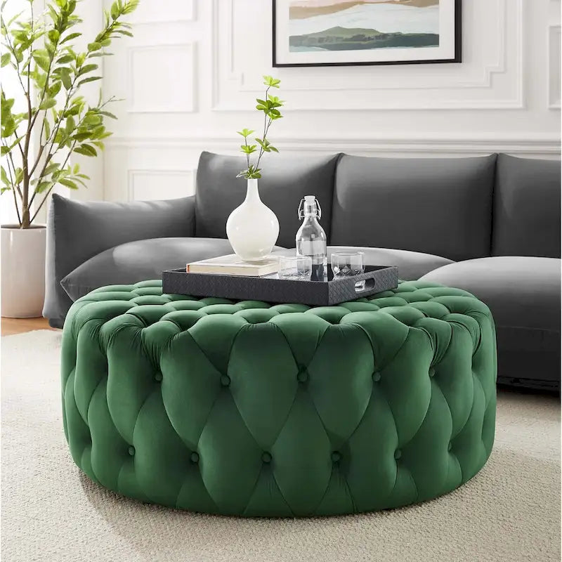 Grand pouf rond capitonné en velours performance